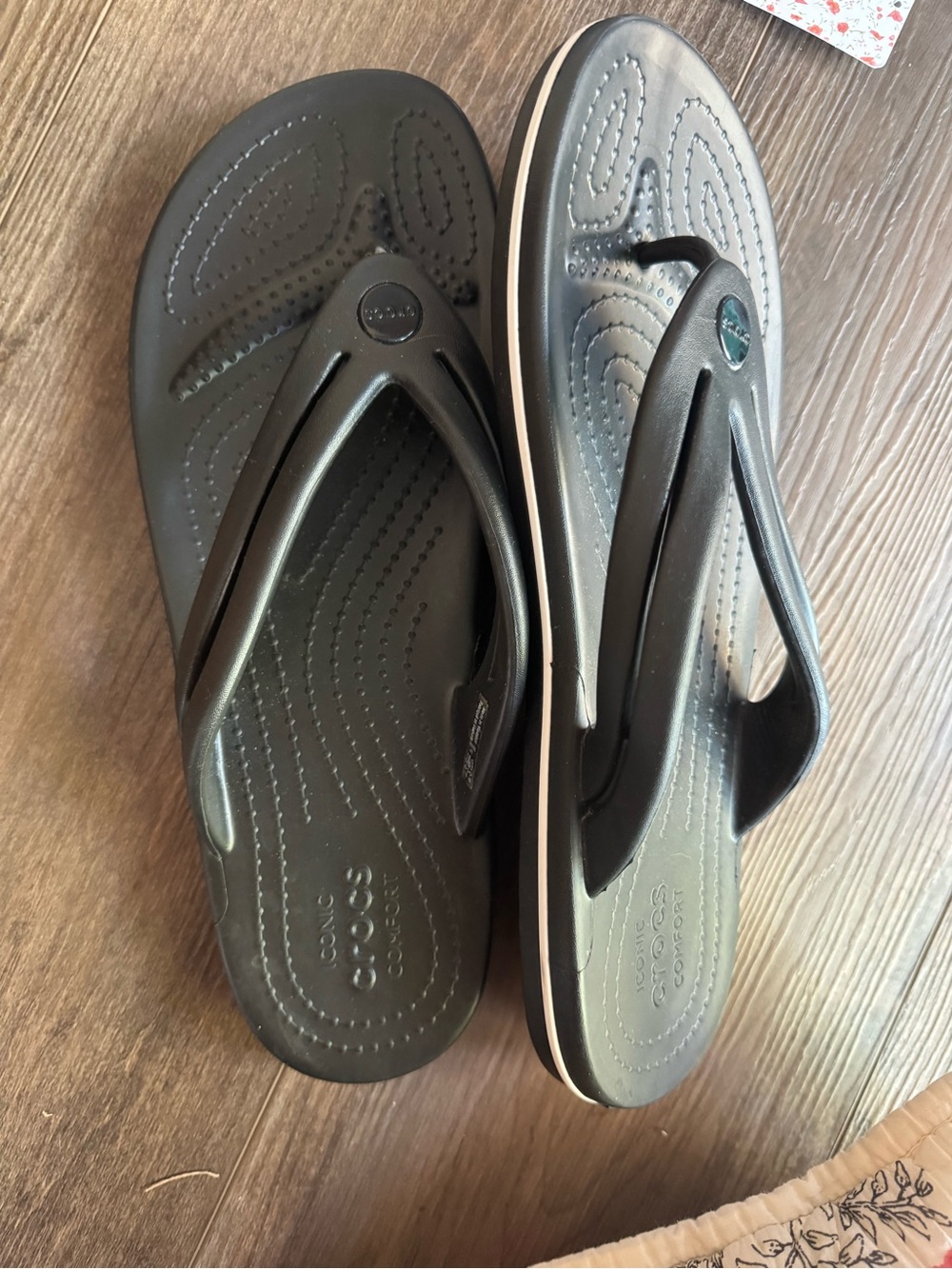 NWOT Crocs woman’s sandals